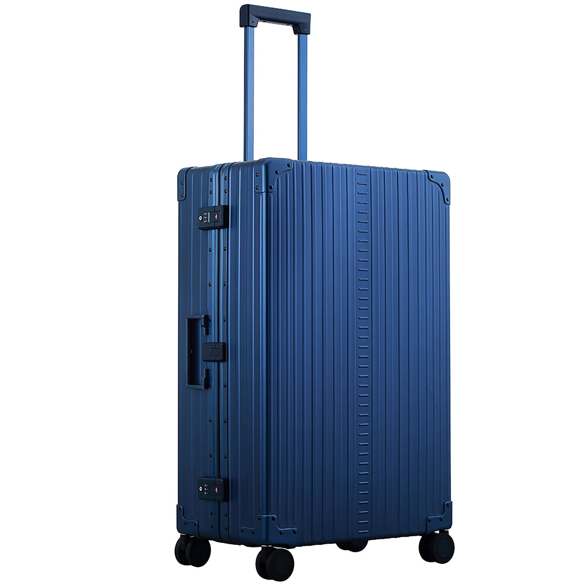 30" Macro Traveler Checked