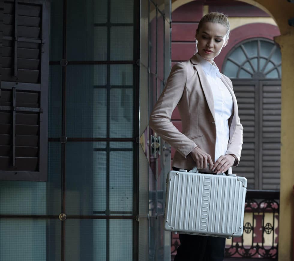 How to Select the Best Modern Briefcase