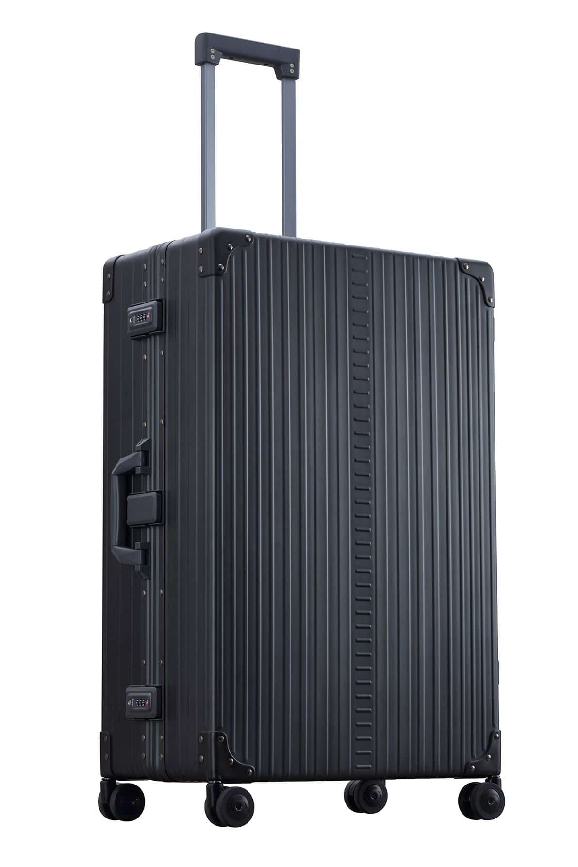 Black aluminum suitcase 30 marco traveler