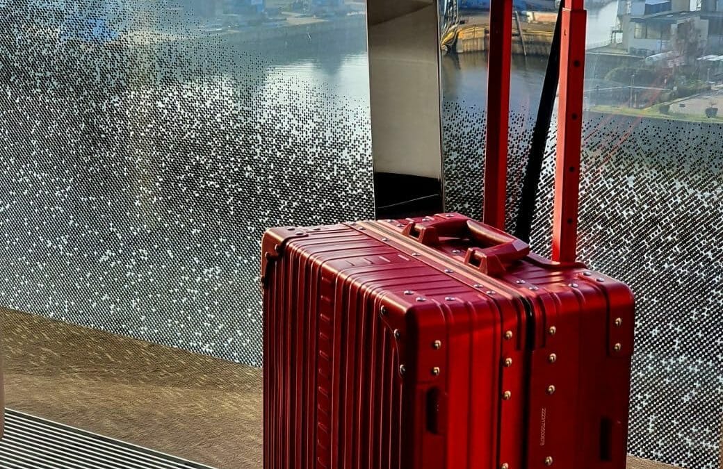 luxury luggage and why you need aluminum
