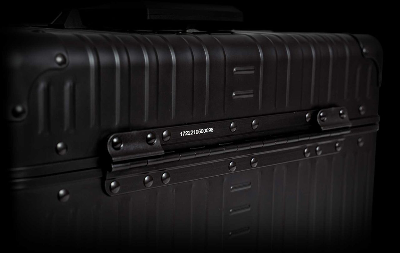 17" Pilot Case Made With Aircraft Grade Aluminum Suitcase for Pilots